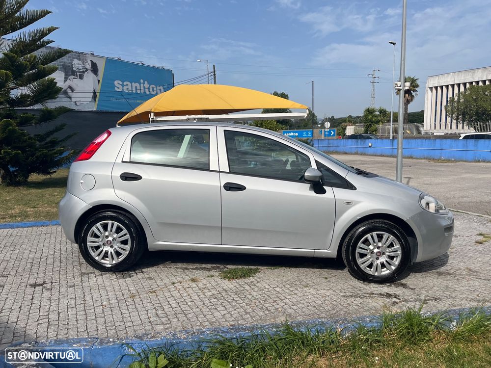Fiat Punto 1.2 Lounge S&S - 8