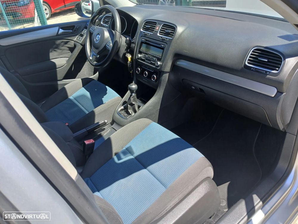 VW Golf 1.6 TDi Trendline BlueMotion - 26