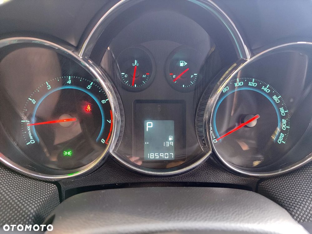 Chevrolet Cruze 1.8 LTZ+ - 16