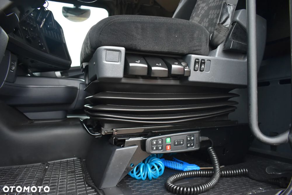 Scania R450 // CROWN EDITION // NAVI // FULL LED TYŁ I PRZÓD // RETARDER // DUŻA NAVI - 22