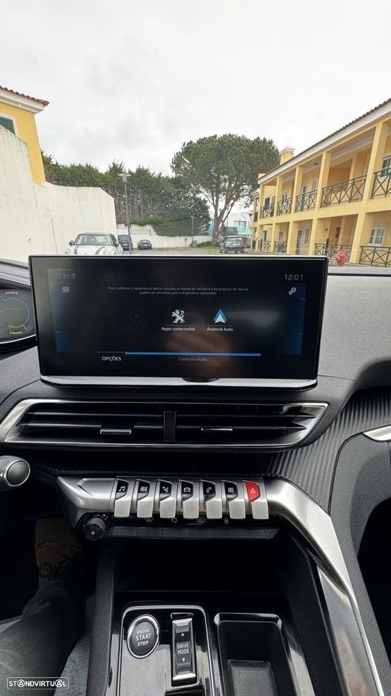 Peugeot 5008 1.2 Hybrid Allure Pack e-DCS6 - 18