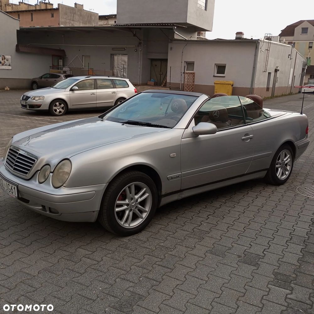Mercedes-Benz CLK 200 - 4