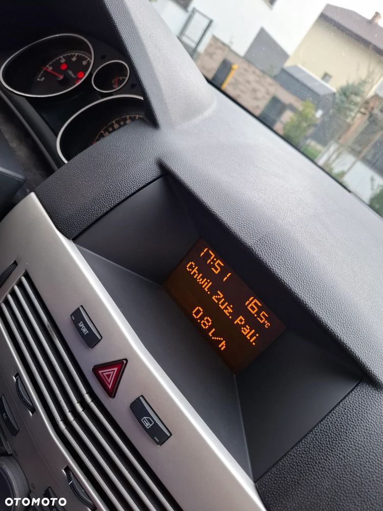 Opel Astra 1.8 Cosmo - 11