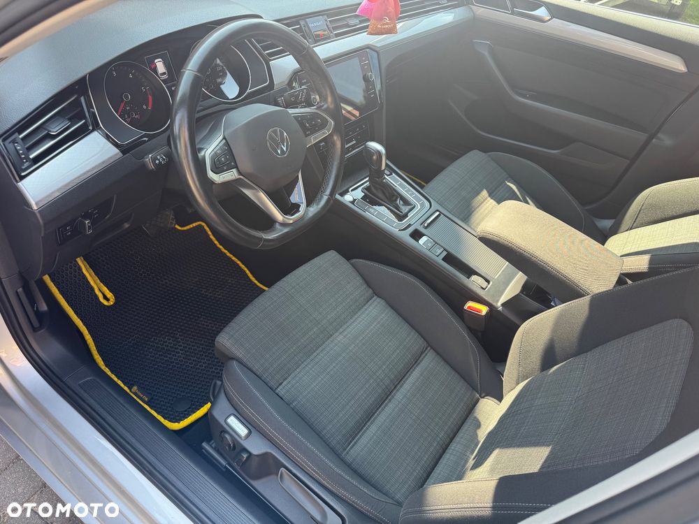 Volkswagen Passat 2.0 TDI SCR Comfortline DSG - 13