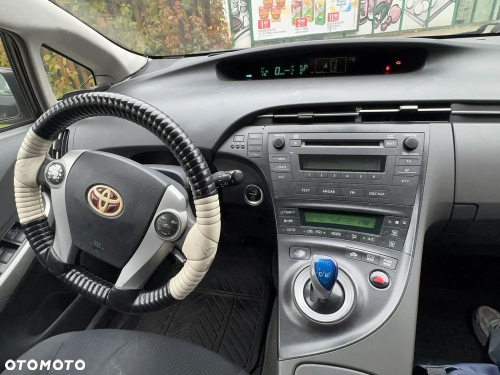 Toyota Prius - 7