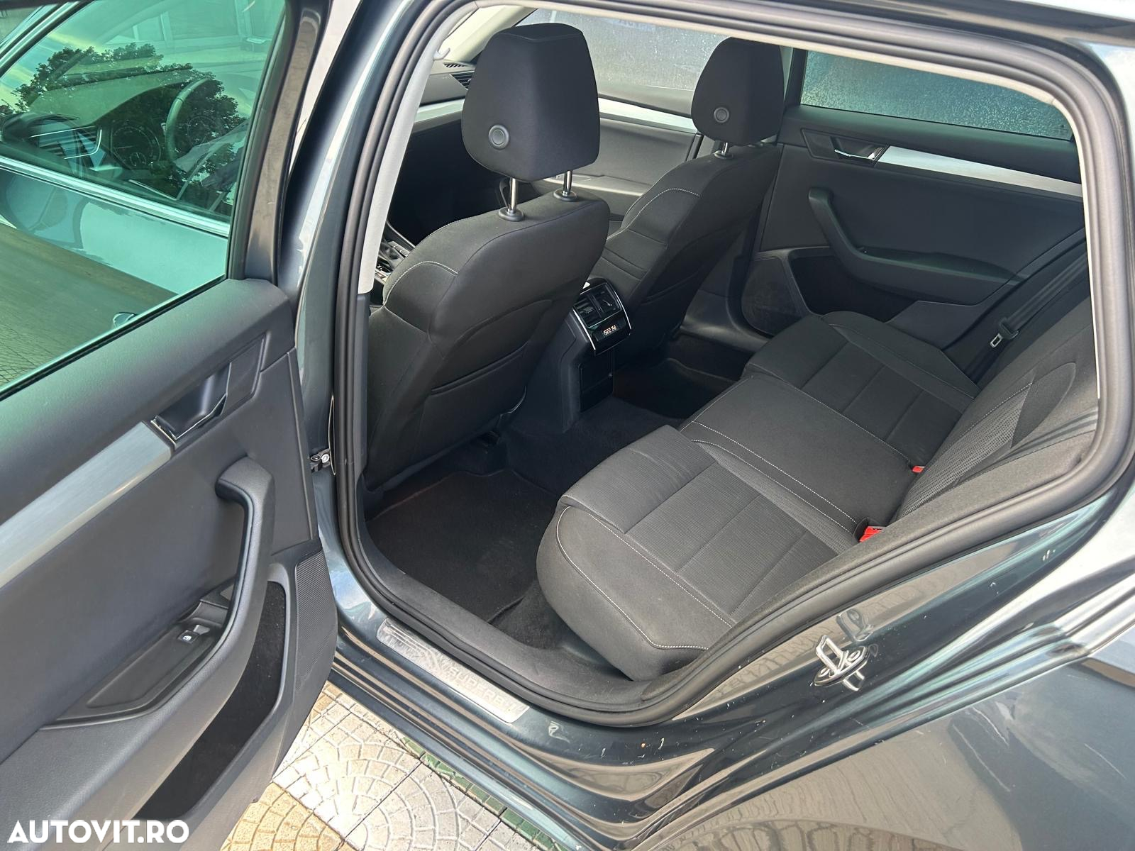 Skoda Superb 2.0 TDI 4X4 DSG Ambition - 9
