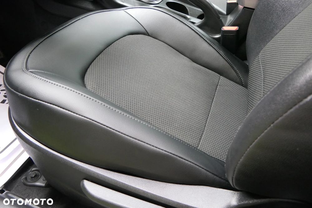 Hyundai ix35 1.6 GDI Comfort 2WD - 19