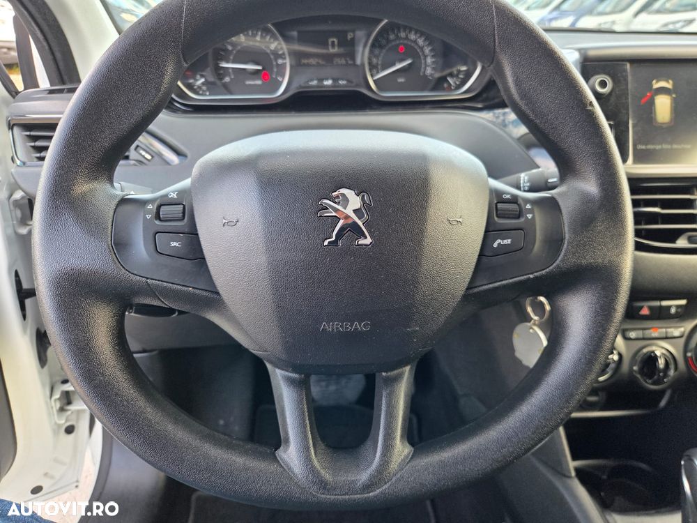 Peugeot 208 PureTech 110 Stop & Start EAT6 Allure - 24