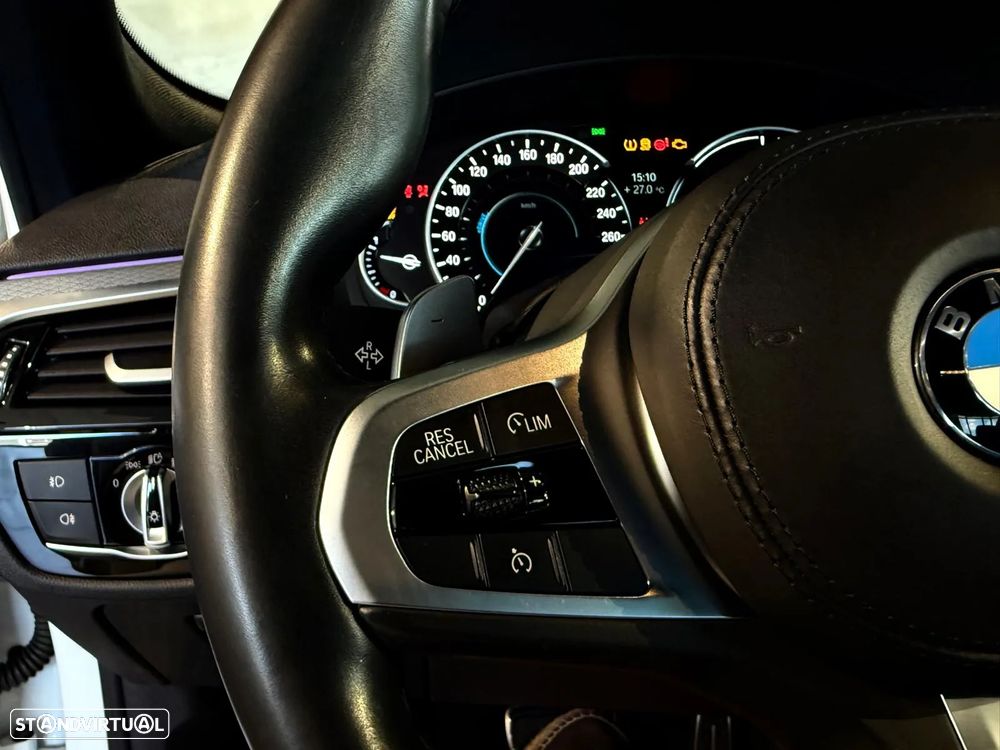 BMW 530 e iPerformance Pack M - 22