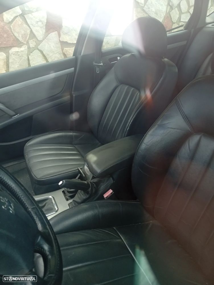 Peugeot 407 SW 1.6 HDi Executive - 5