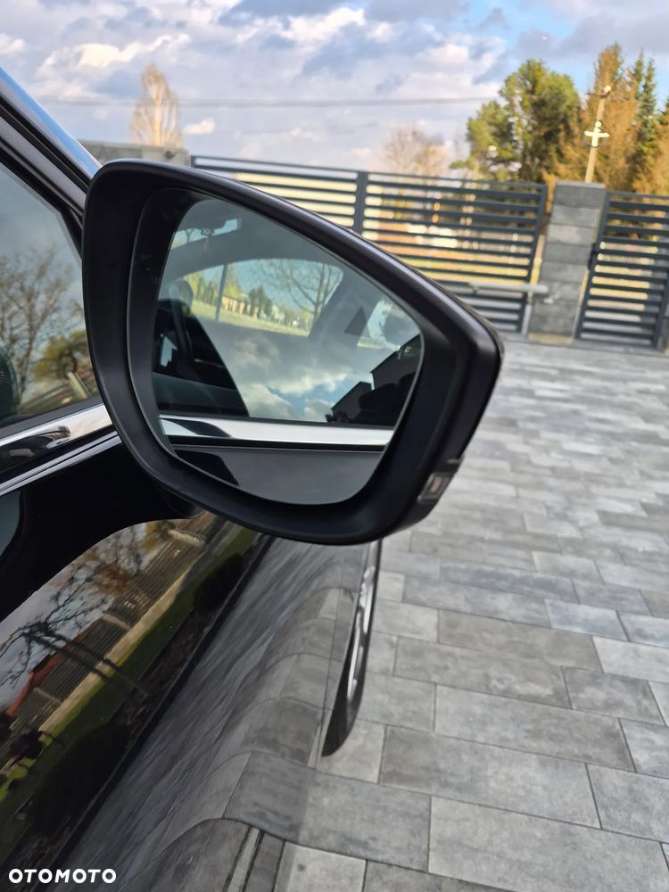 Mazda 3 SKYACTIV-G 2.0 M-Hybrid SELECTION - 35