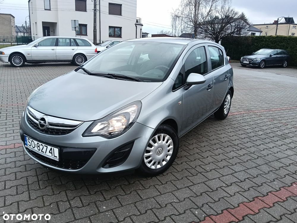 Opel Corsa 1.2 16V Essentia - 8