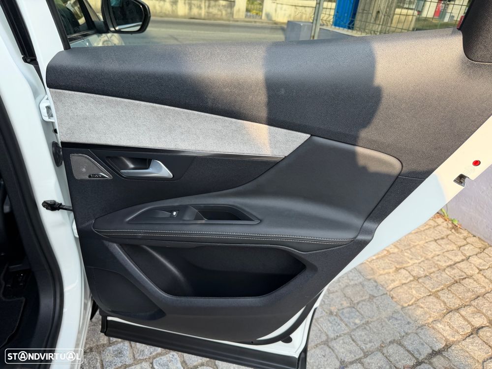 Peugeot 3008 BlueHDi 130 Stop & Start EAT8 GT Pack - 51