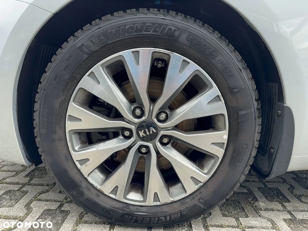 Kia Ceed 1.6 CRDi L - 10