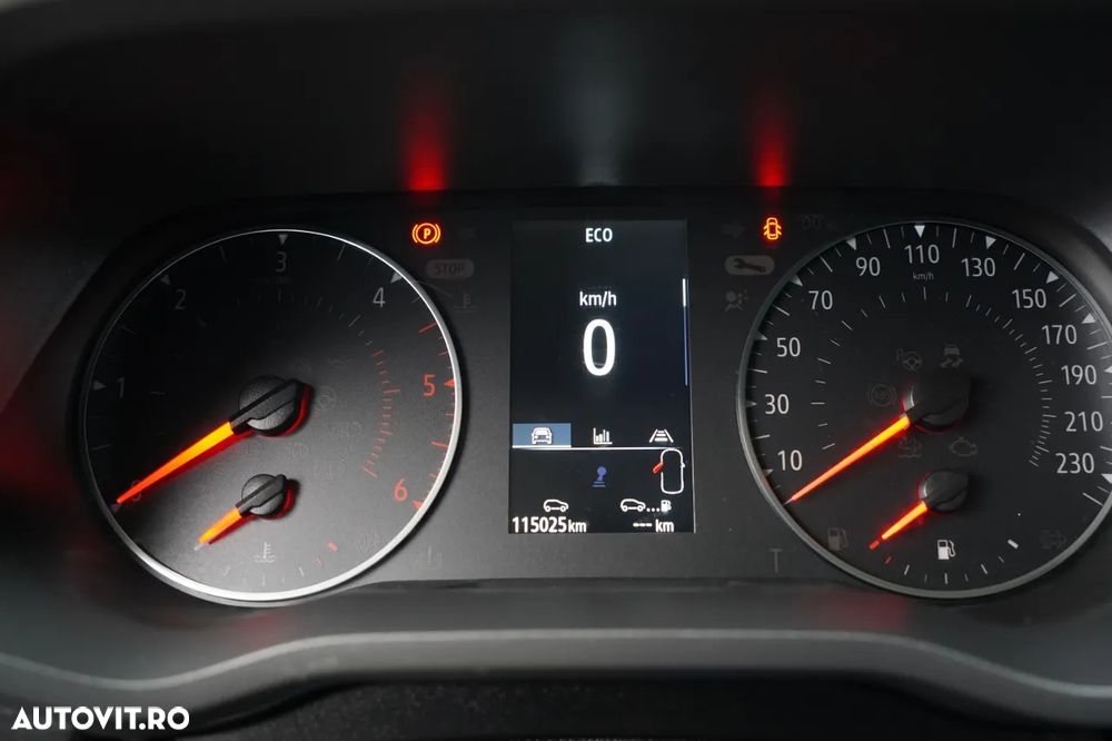 Renault TRAFIC III / AUTOBUS / 9 LOCURI / PRIMUL PROPRIETAR / DEALER POLONESE / 2022 / - 40