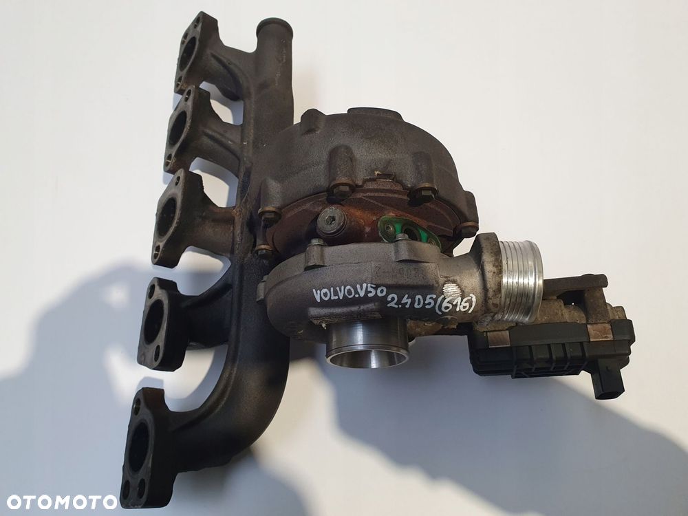 TURBOSPRĘŻARKA Volvo V50 2.4 D5 turbo 30774670 - 3