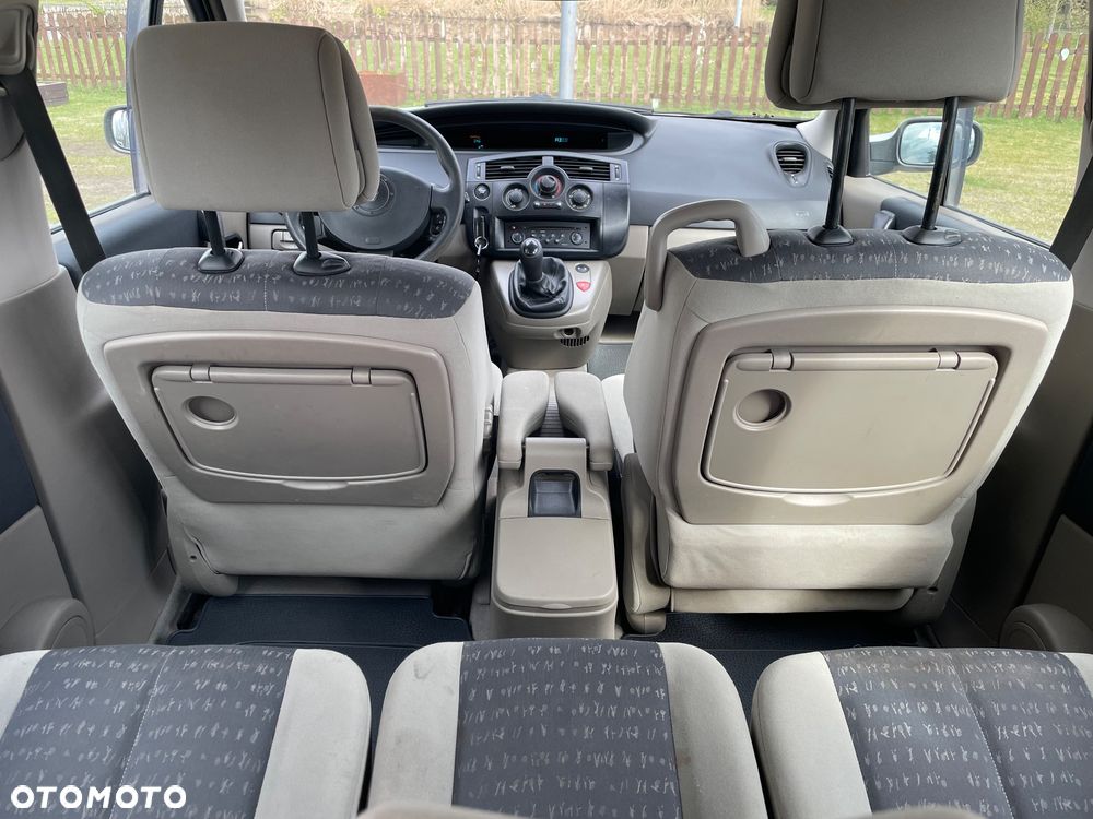 Renault Scenic - 16