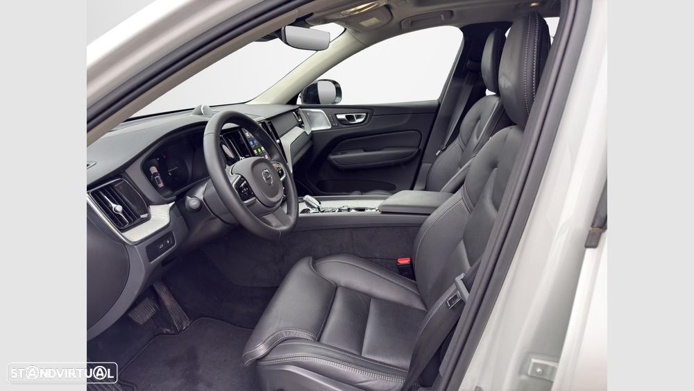 Volvo XC 60 2.0 T6 PHEV Ultra Dark AWD - 12