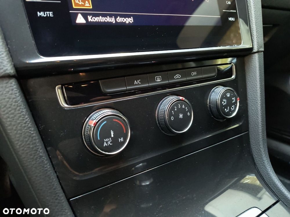 Volkswagen Golf Variant 1.0 TSI BMT Trendline - 22
