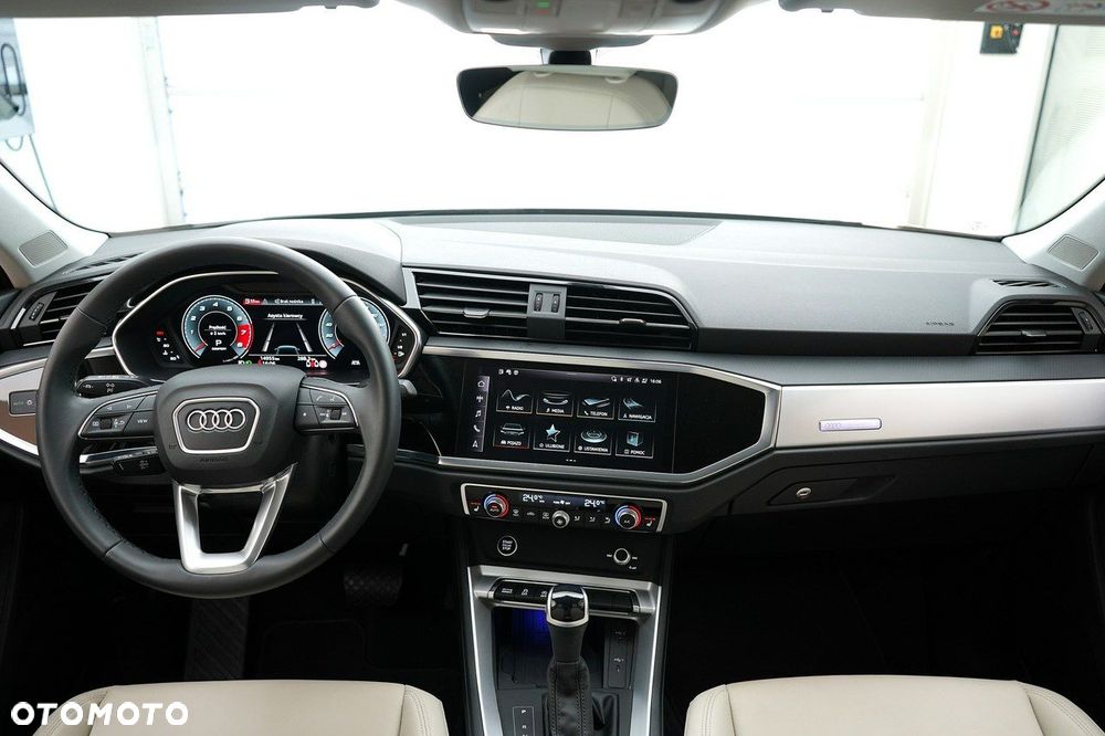 Audi Q3 Sportback - 28