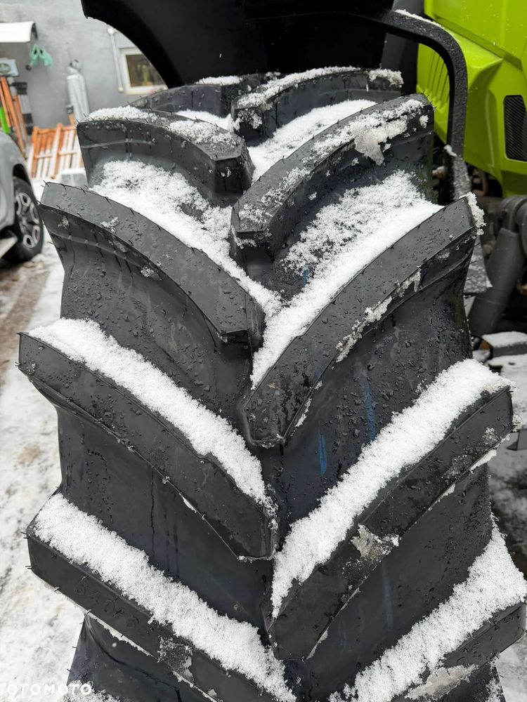 Claas Arion 650 - 22