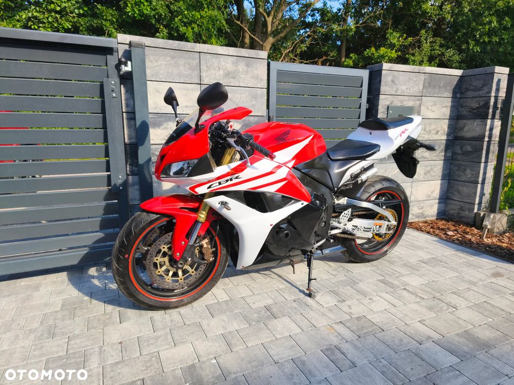 Honda CBR - 18