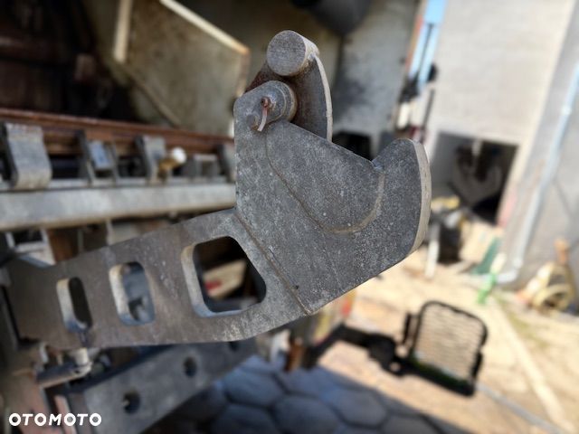 Renault D 26 Wide śmieciarka Euro 6 - 24