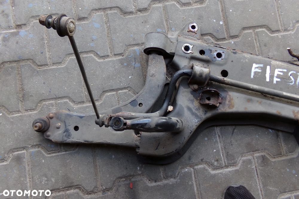 Sanki przód Ford Fiesta MK5 - 3