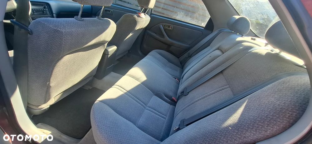 Toyota Camry - 24
