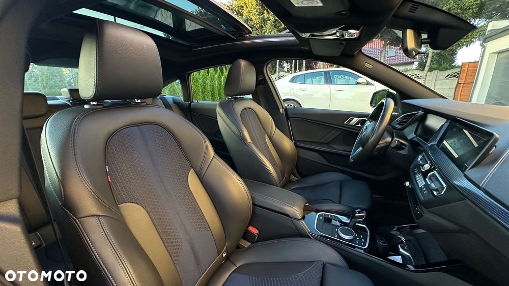 BMW Seria 2 218i M Sport - 37