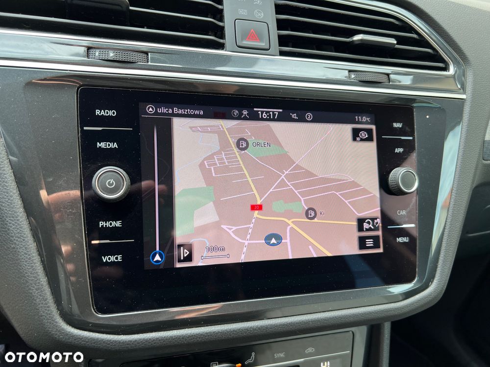 Volkswagen Tiguan 2.0 TDI SCR Life - 18