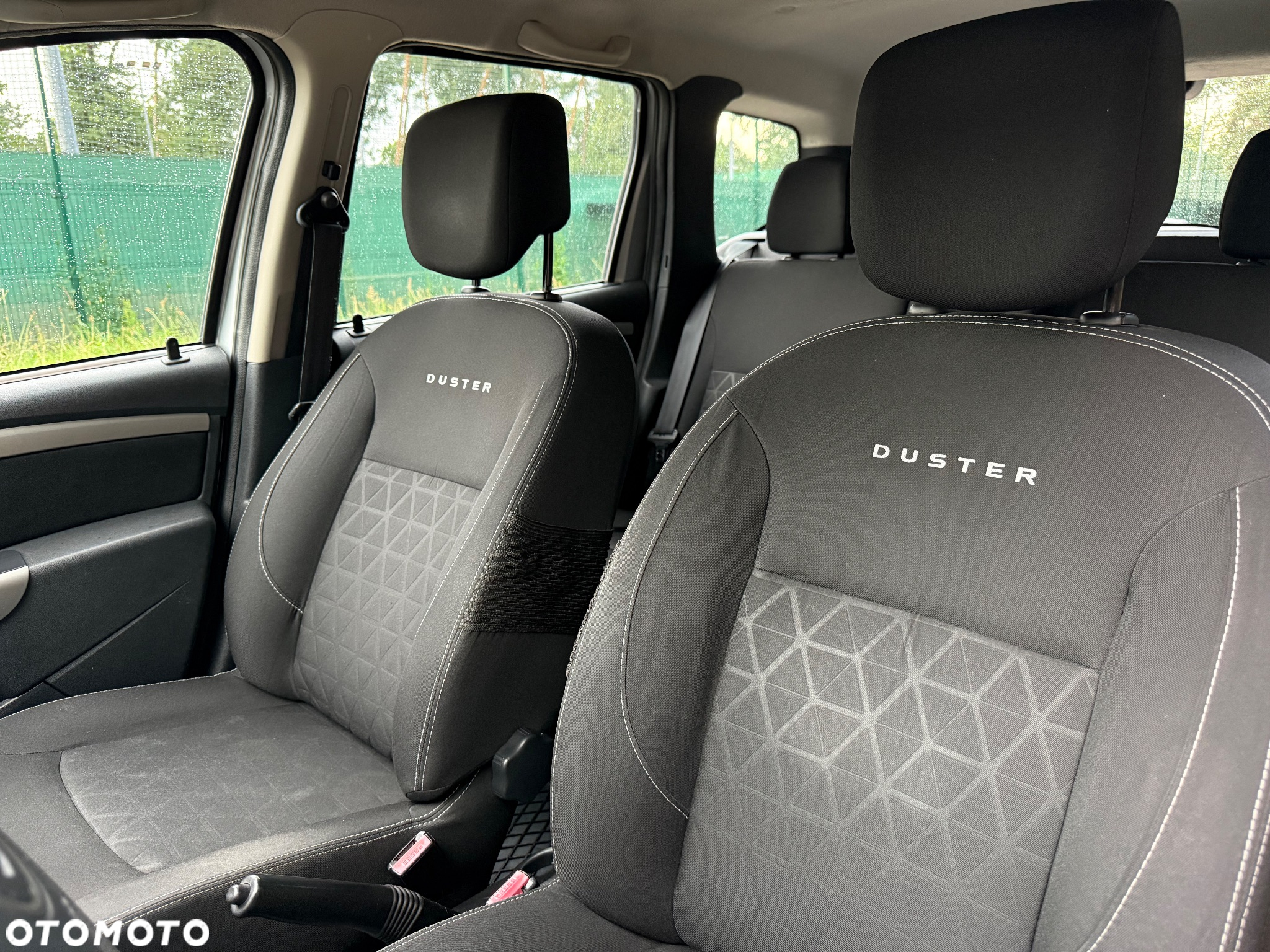 Dacia Duster 1.5 dCi Essential - 11