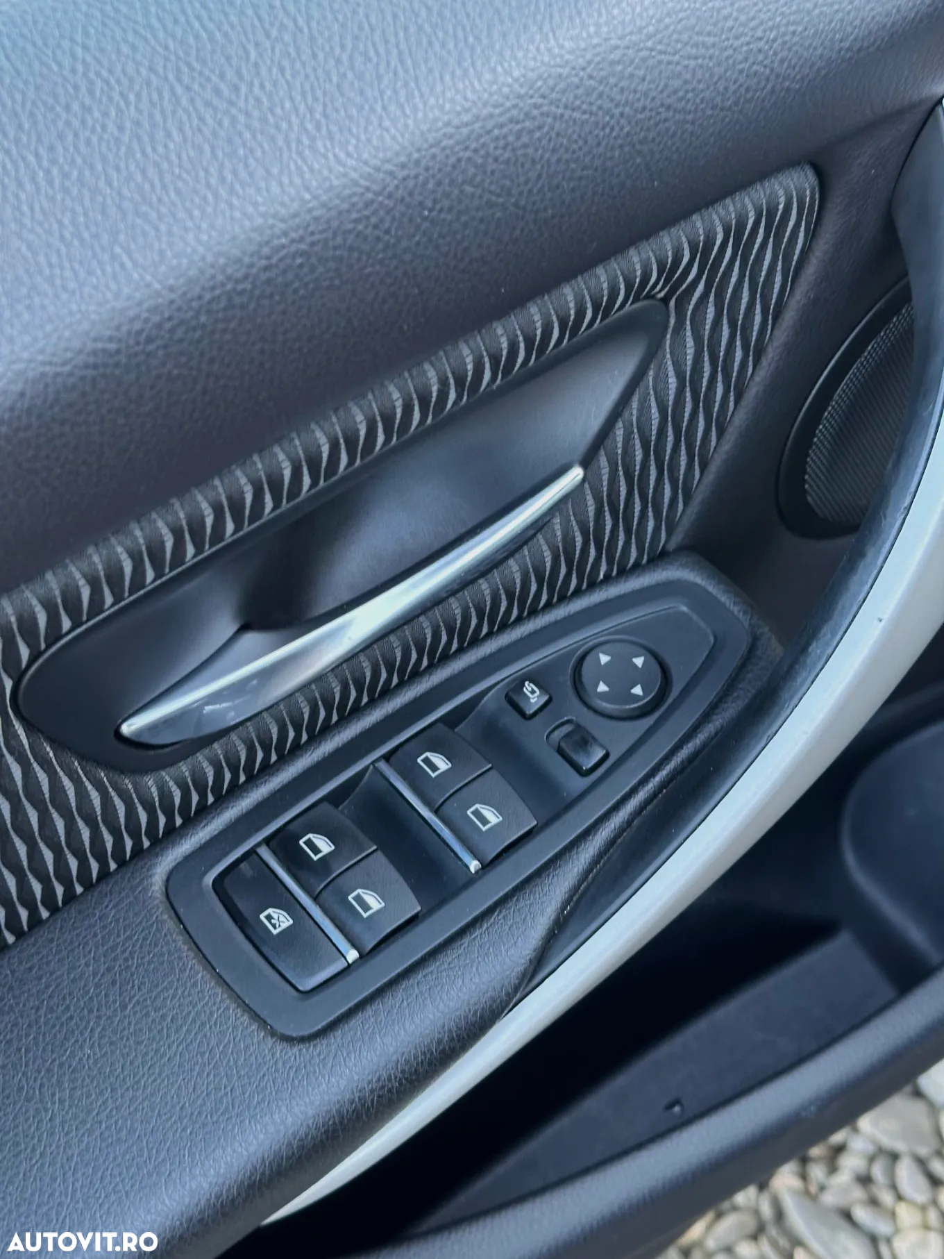 BMW Seria 3 320d Touring Aut. Advantage - 26
