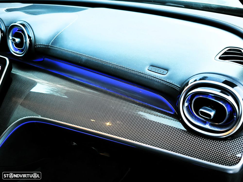Mercedes-Benz C 300 d AMG Line - 22