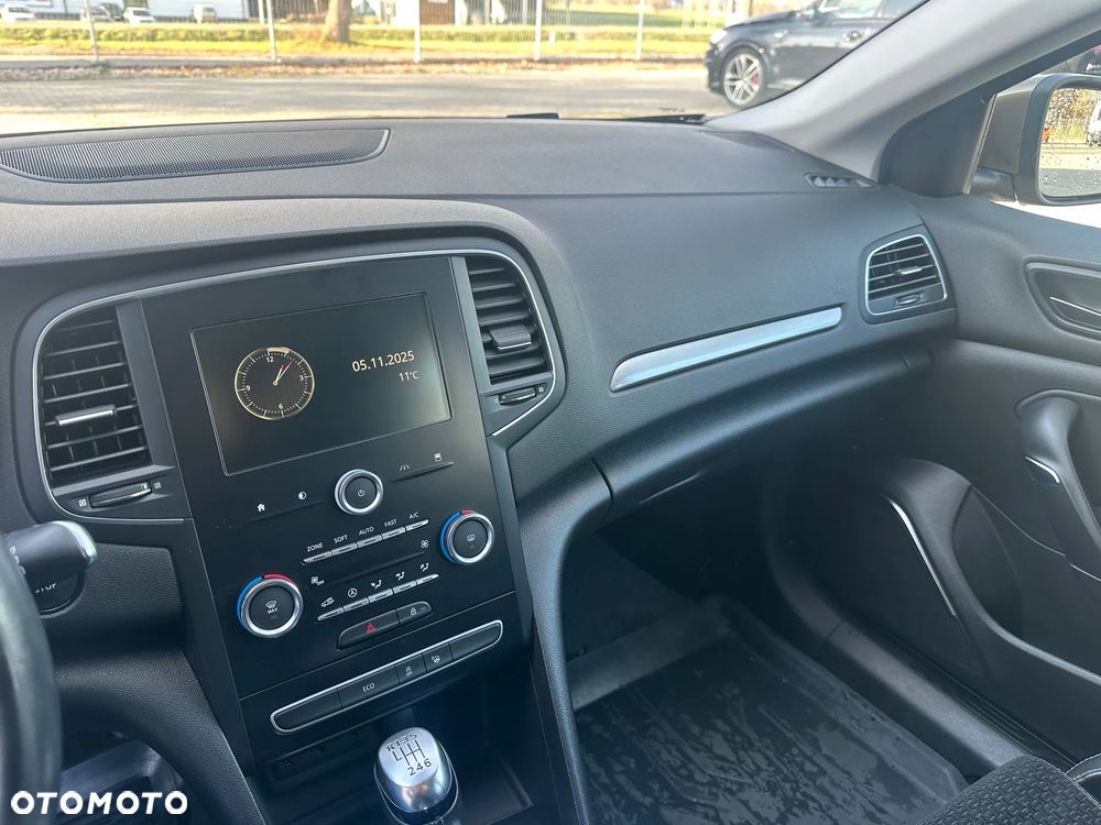 Renault Megane IV Grandtour 16-20 - 14