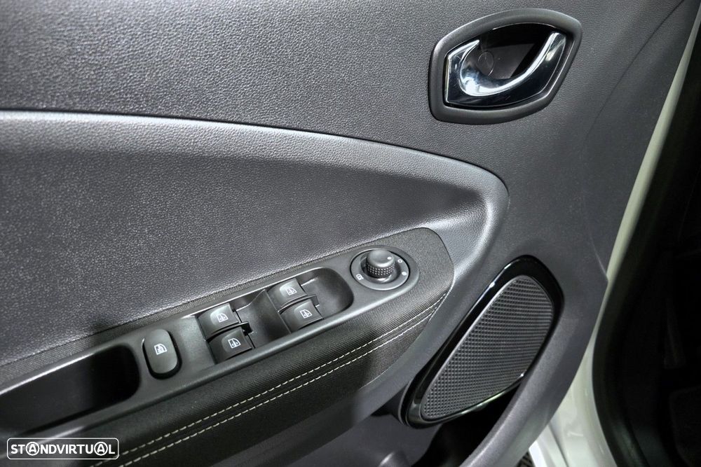 Renault Zoe (c/ Bateria) Limited 40 - 18