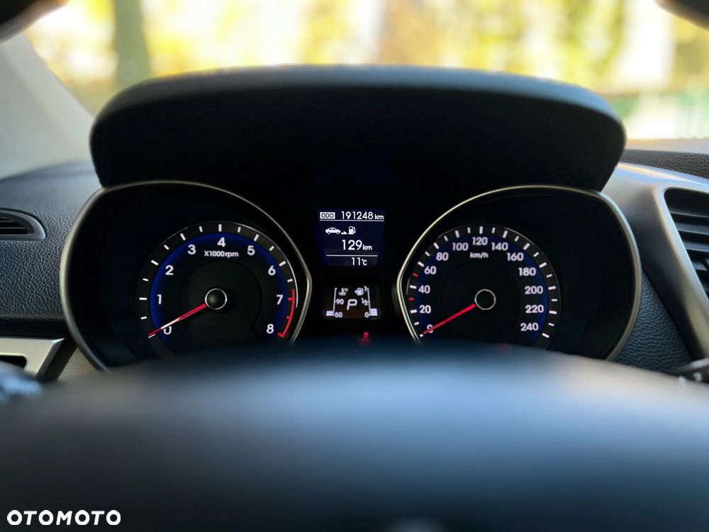Hyundai i30 1.6 GDI Classic + - 24