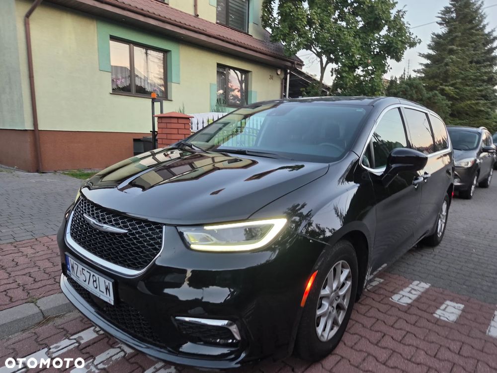 Chrysler Pacifica - 39