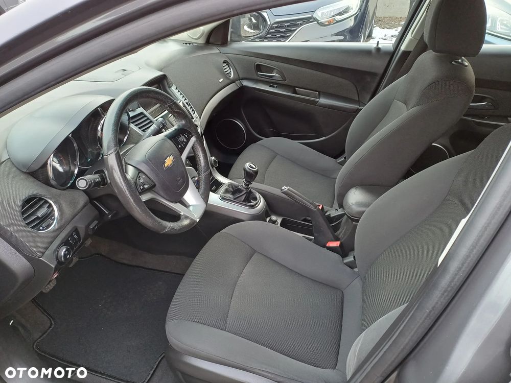 Chevrolet Cruze 1.8 LT+ - 14