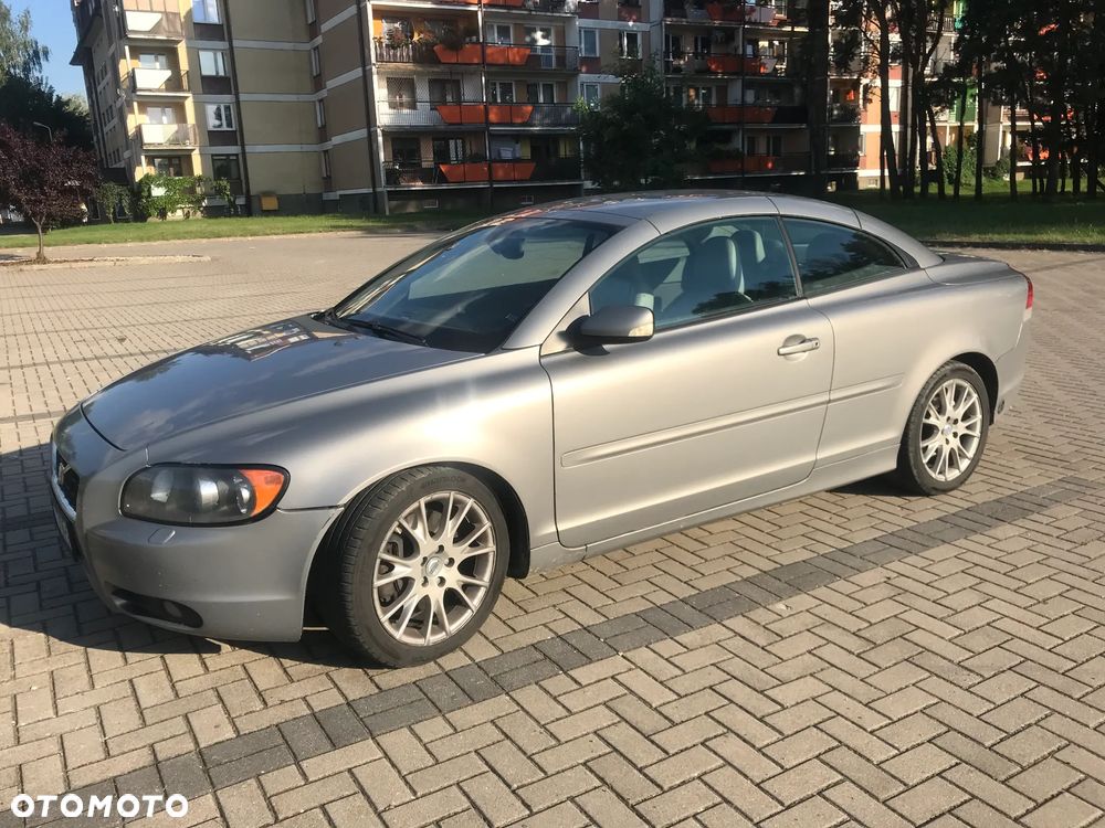 Volvo C70 2.4i Momentum - 2