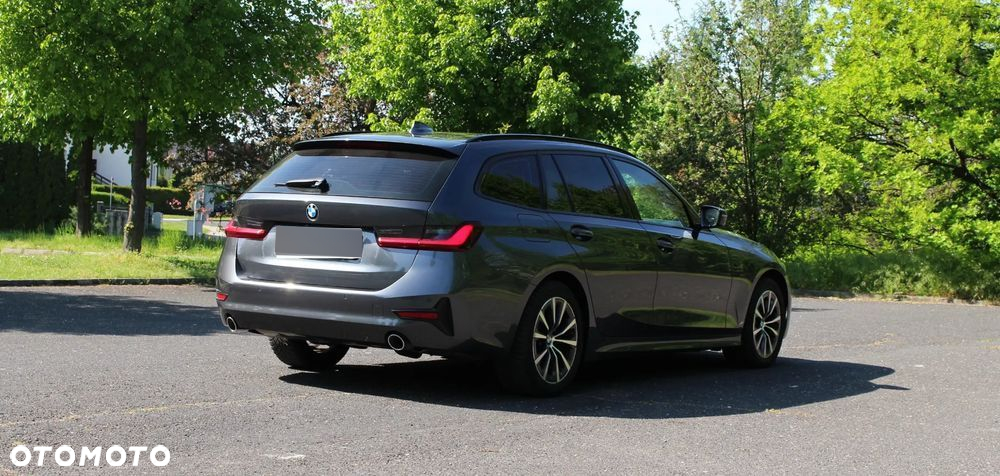 BMW Seria 3 318d Touring Advantage - 7