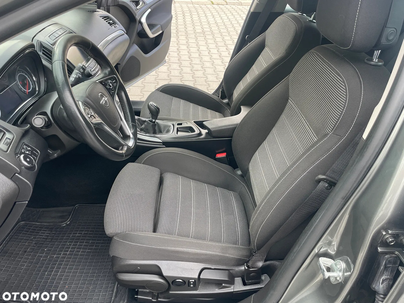 Opel Insignia 1.6 CDTI Cosmo S&S - 12