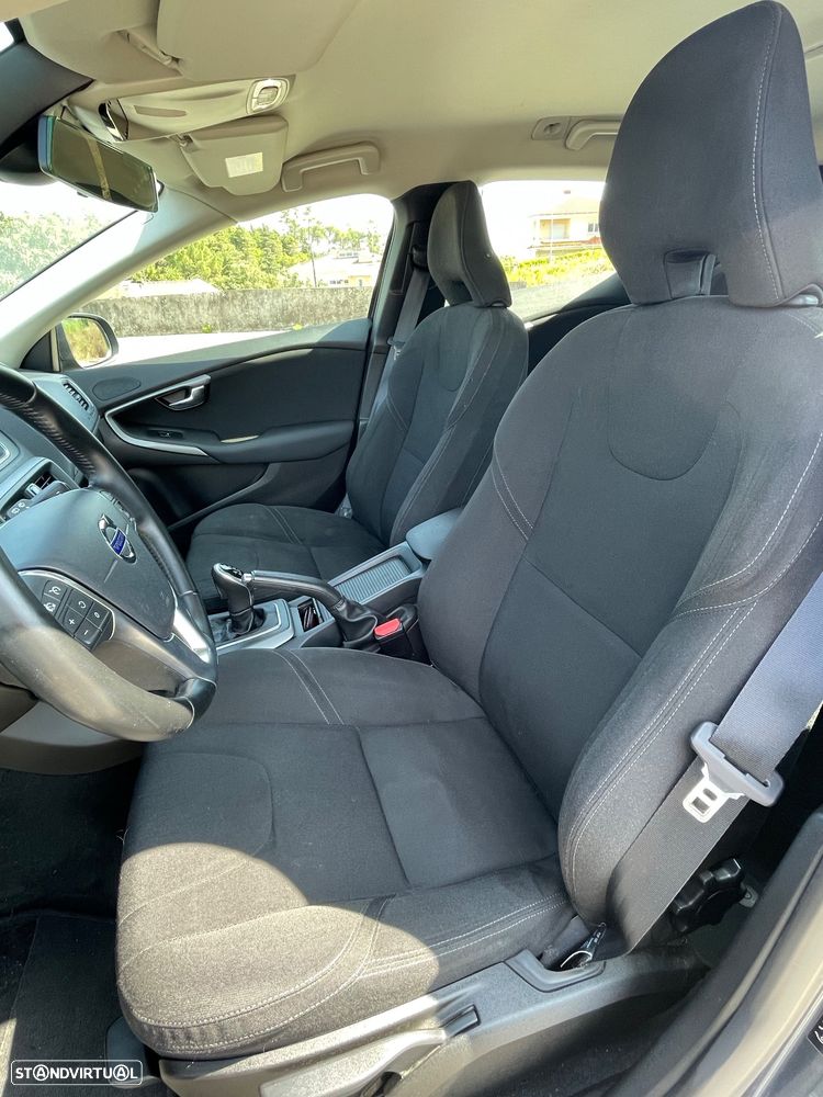 Volvo V40 Cross Country 1.6 D2 Kinetic Powershift - 11