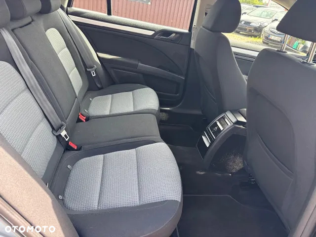 Skoda Superb 1.6 TDI Comfort / Active Greenline - 20
