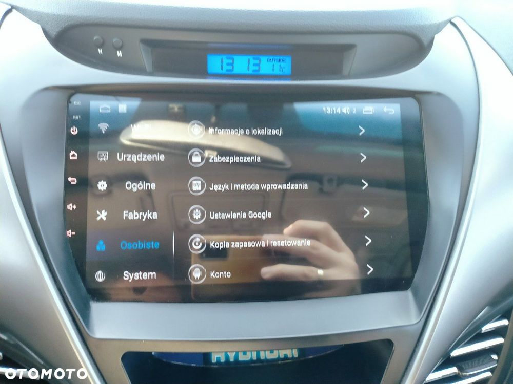 Hyundai Elantra - 23