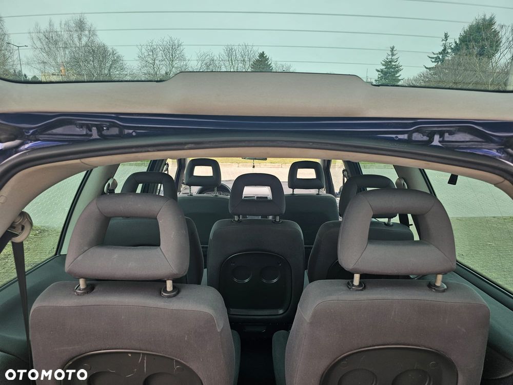 Volkswagen Sharan 2.0 TDI Highline - 23