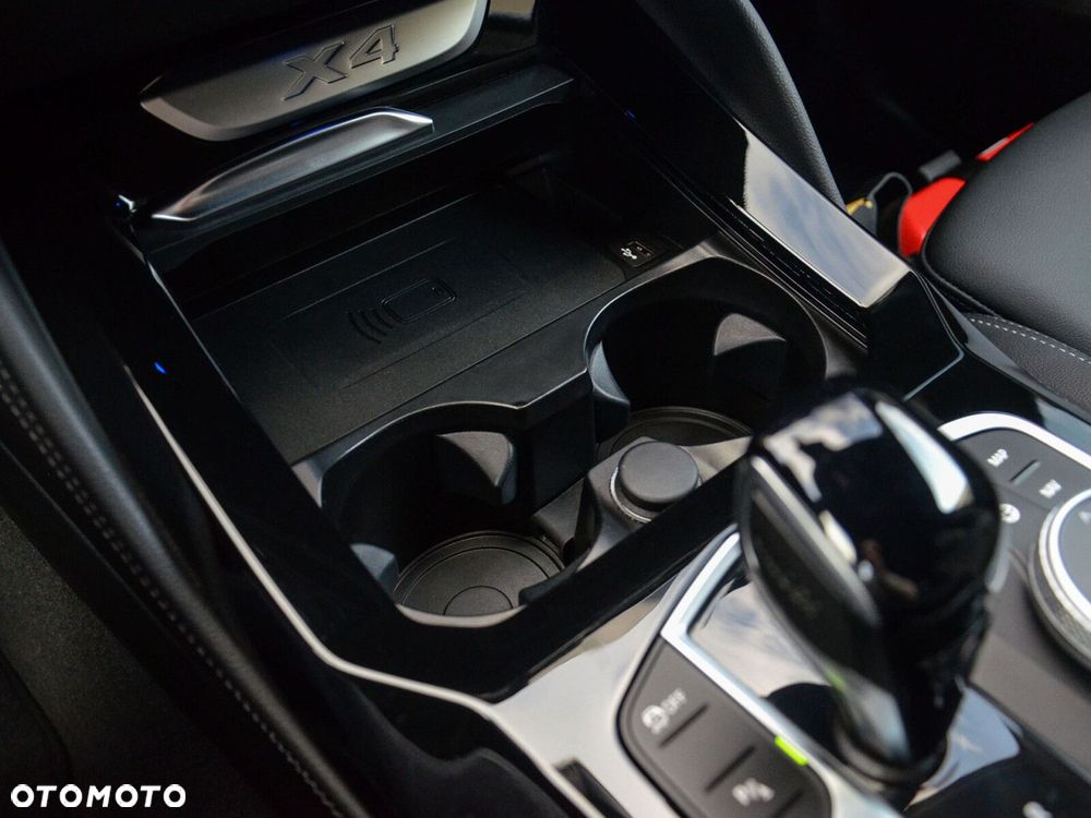 BMW X4 - 26