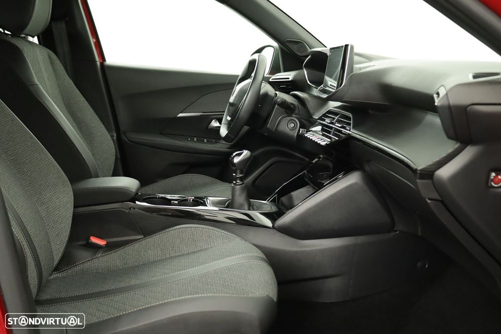 Peugeot 2008 1.2 PureTech Allure - 22