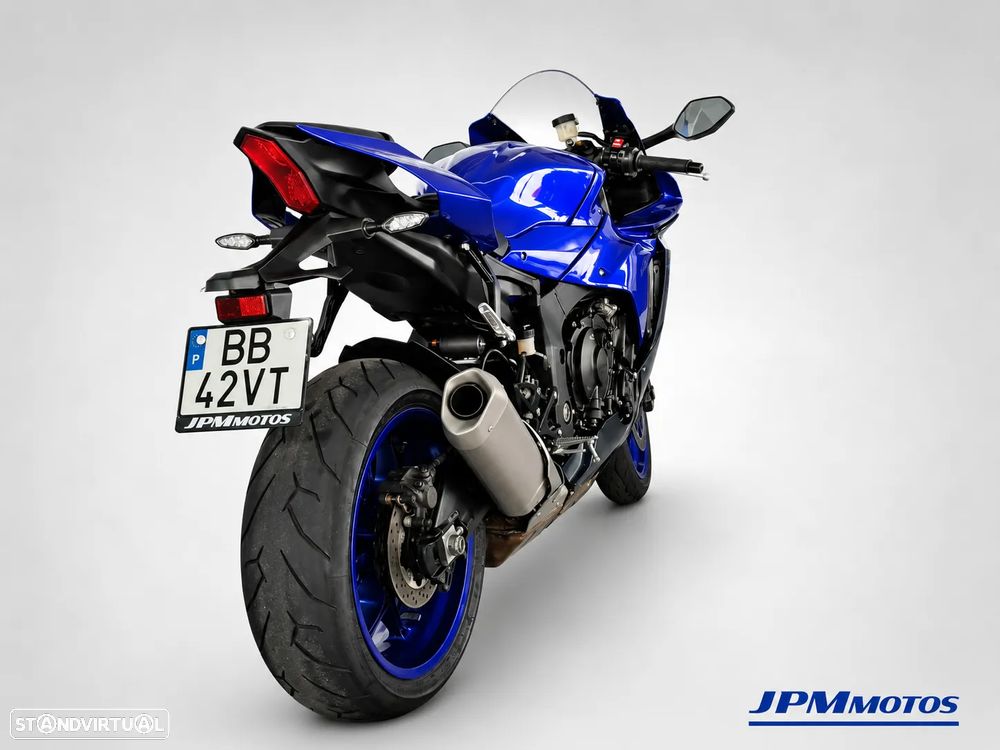 Yamaha YZF R1 - 3