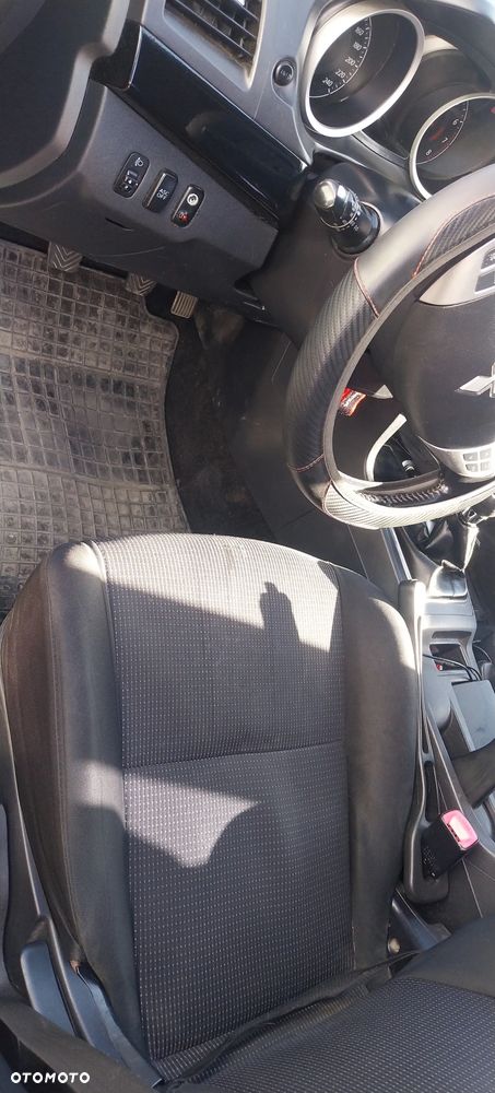Mitsubishi Lancer 1.8 Invite - 11